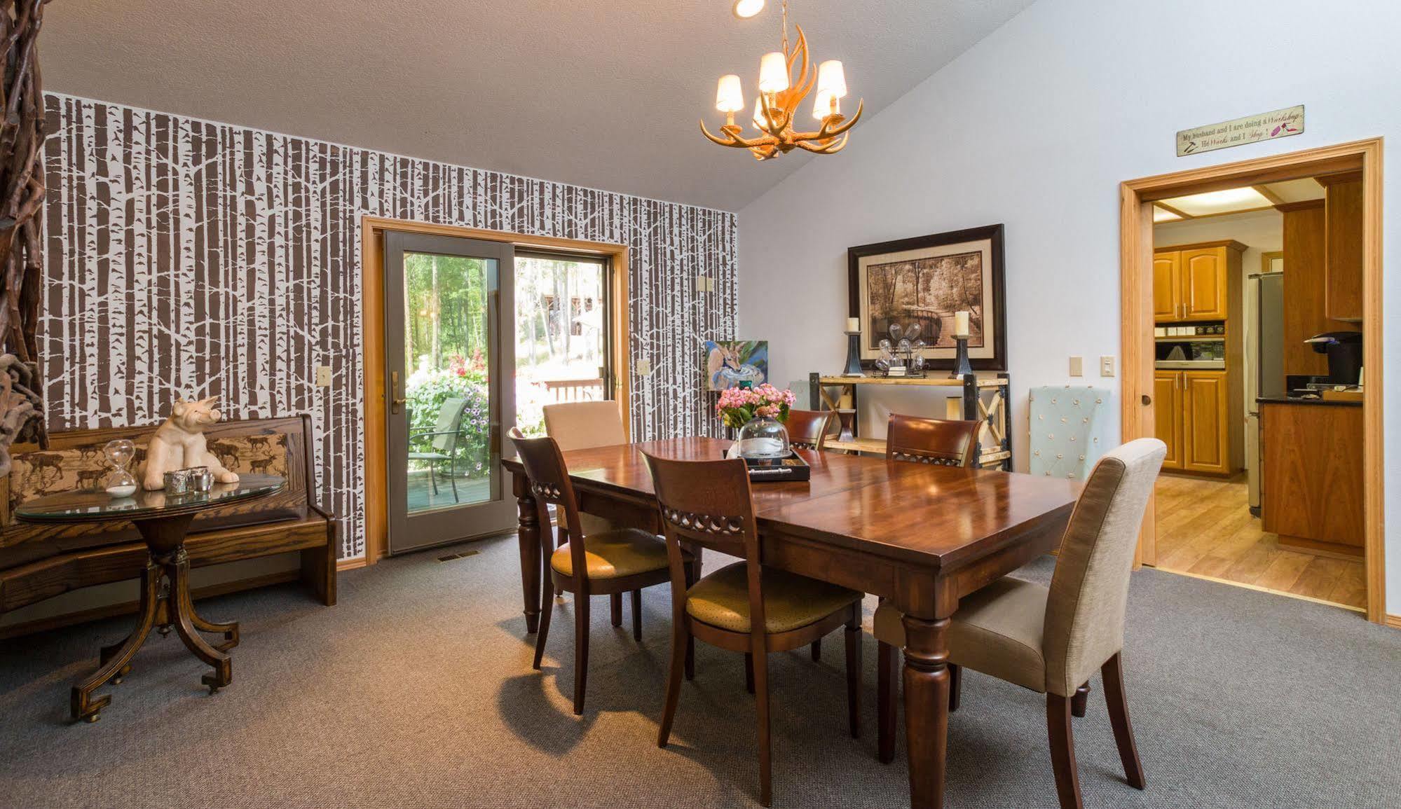 Meadow Lake View Bed And Breakfast โคลัมเบียฟอลส์ ภายนอก รูปภาพ